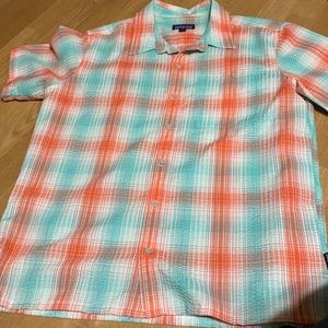 Patagonia Seersucker/ pucker short sleeve shirt
